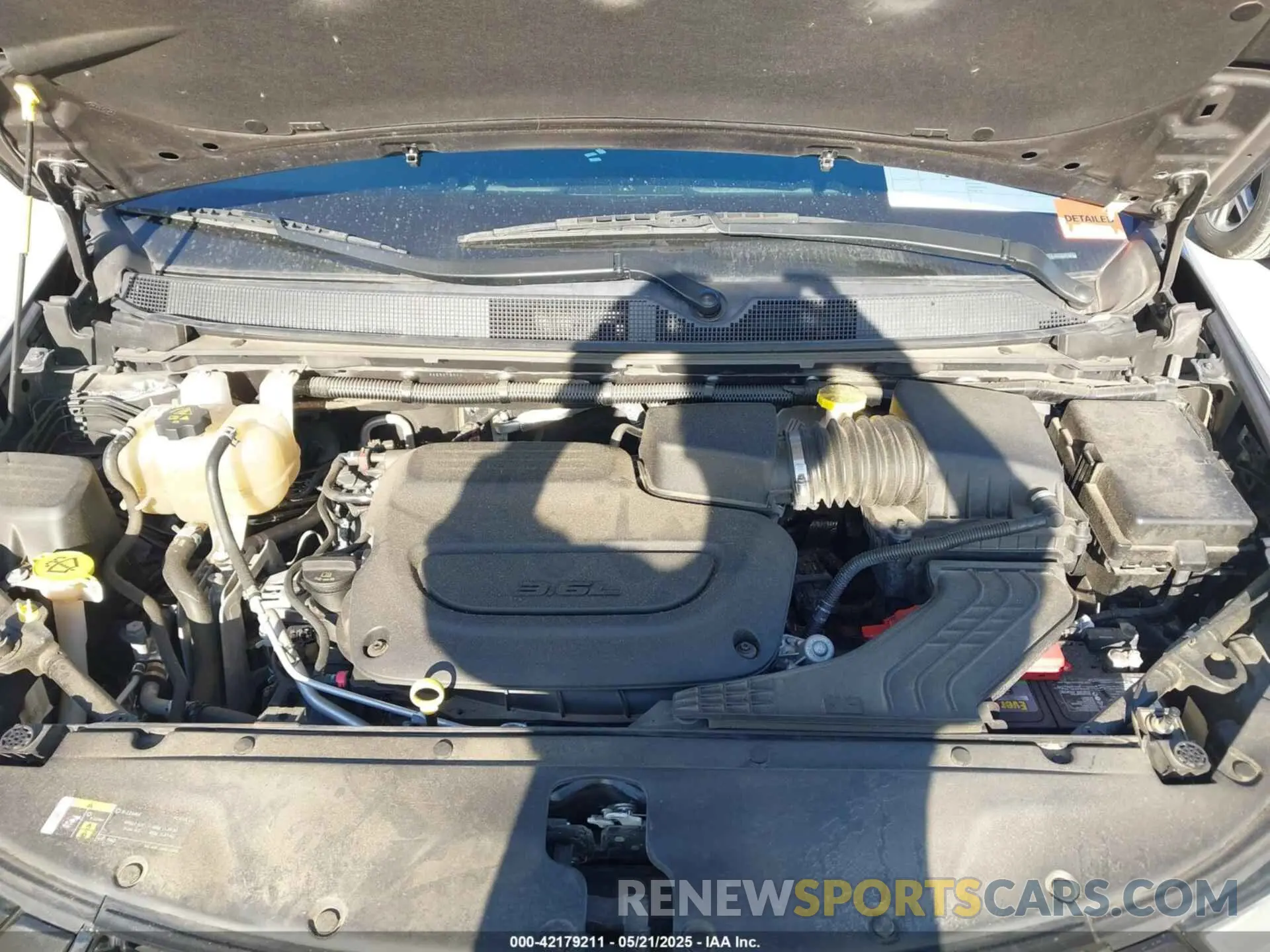 10 Photograph of a damaged car 2C4RC1BG7MR519024 CHRYSLER PACIFICA 2021