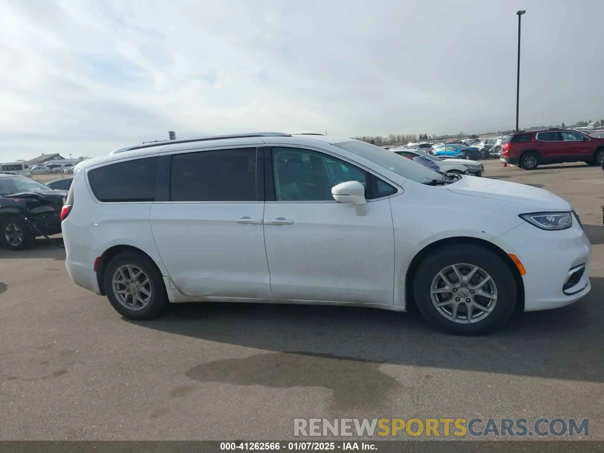 12 Photograph of a damaged car 2C4RC1BG7MR543484 CHRYSLER PACIFICA 2021
