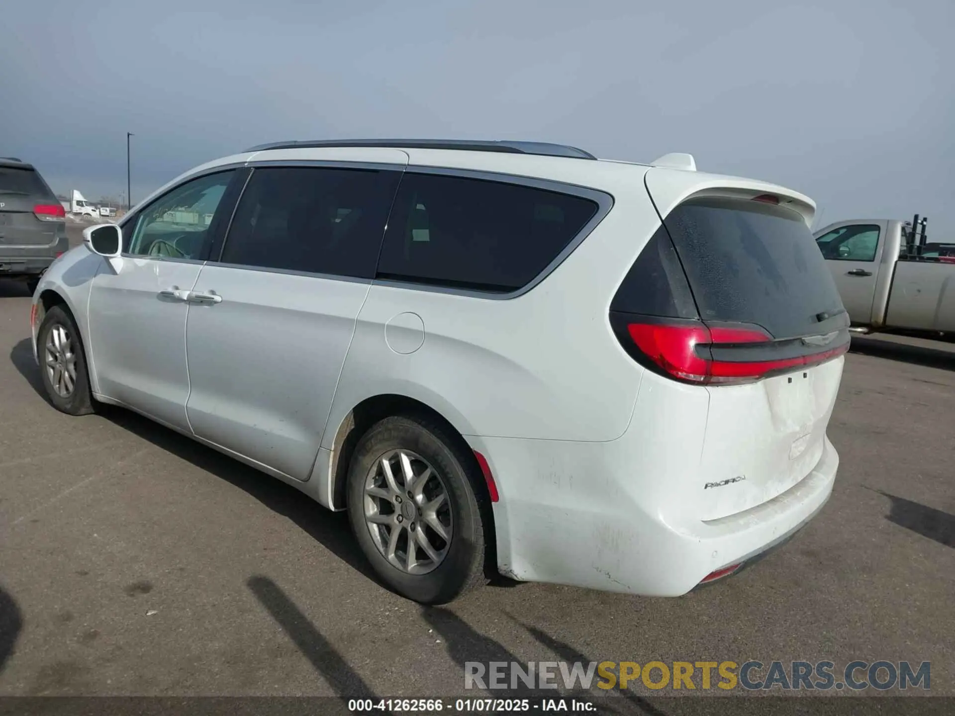 3 Photograph of a damaged car 2C4RC1BG7MR543484 CHRYSLER PACIFICA 2021