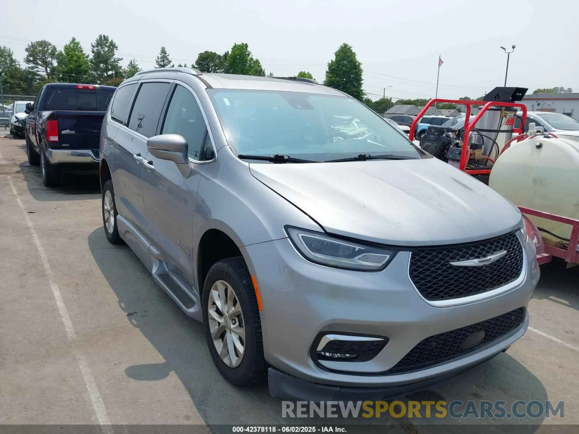 1 Photograph of a damaged car 2C4RC1BG7MR548331 CHRYSLER PACIFICA 2021
