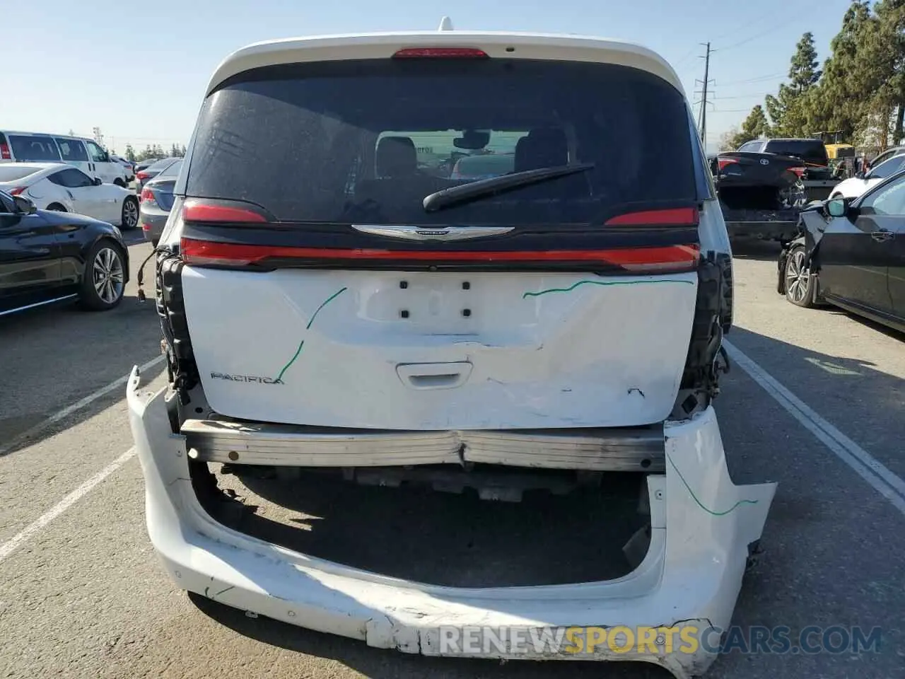 6 Photograph of a damaged car 2C4RC1BG7MR574654 CHRYSLER PACIFICA 2021