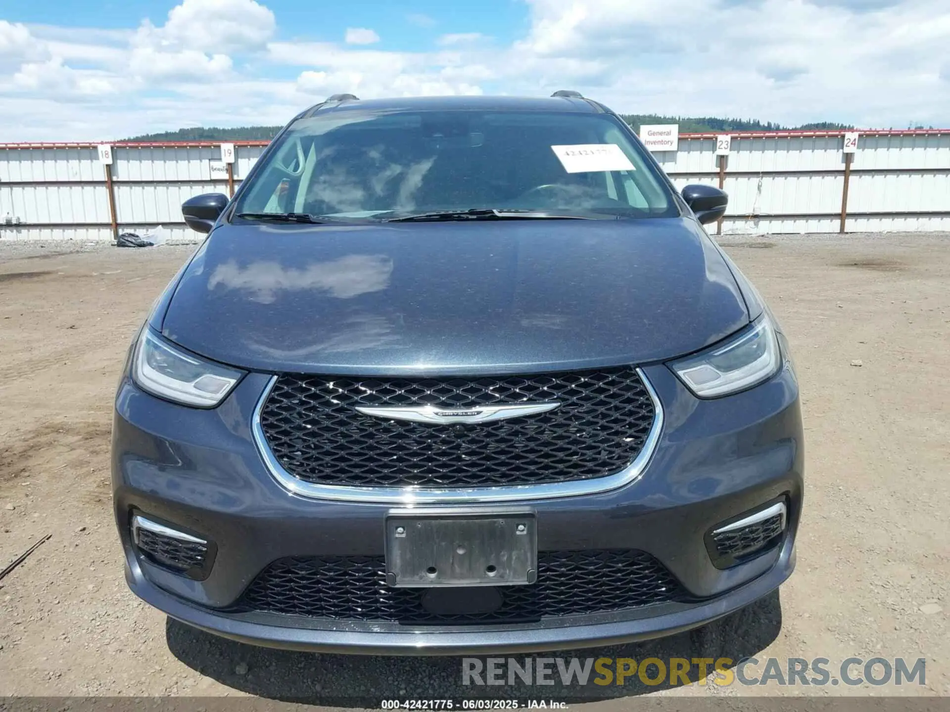 12 Photograph of a damaged car 2C4RC1BG7MR595956 CHRYSLER PACIFICA 2021