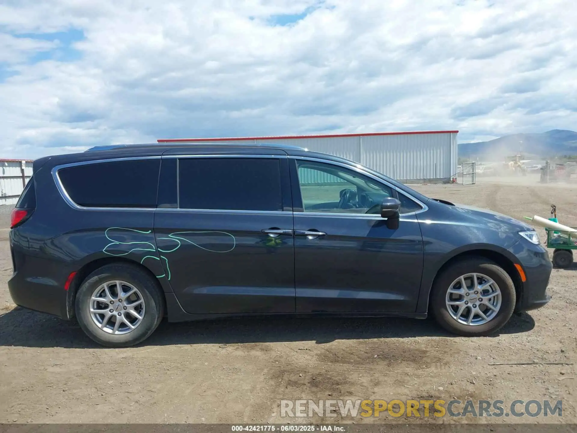 13 Photograph of a damaged car 2C4RC1BG7MR595956 CHRYSLER PACIFICA 2021