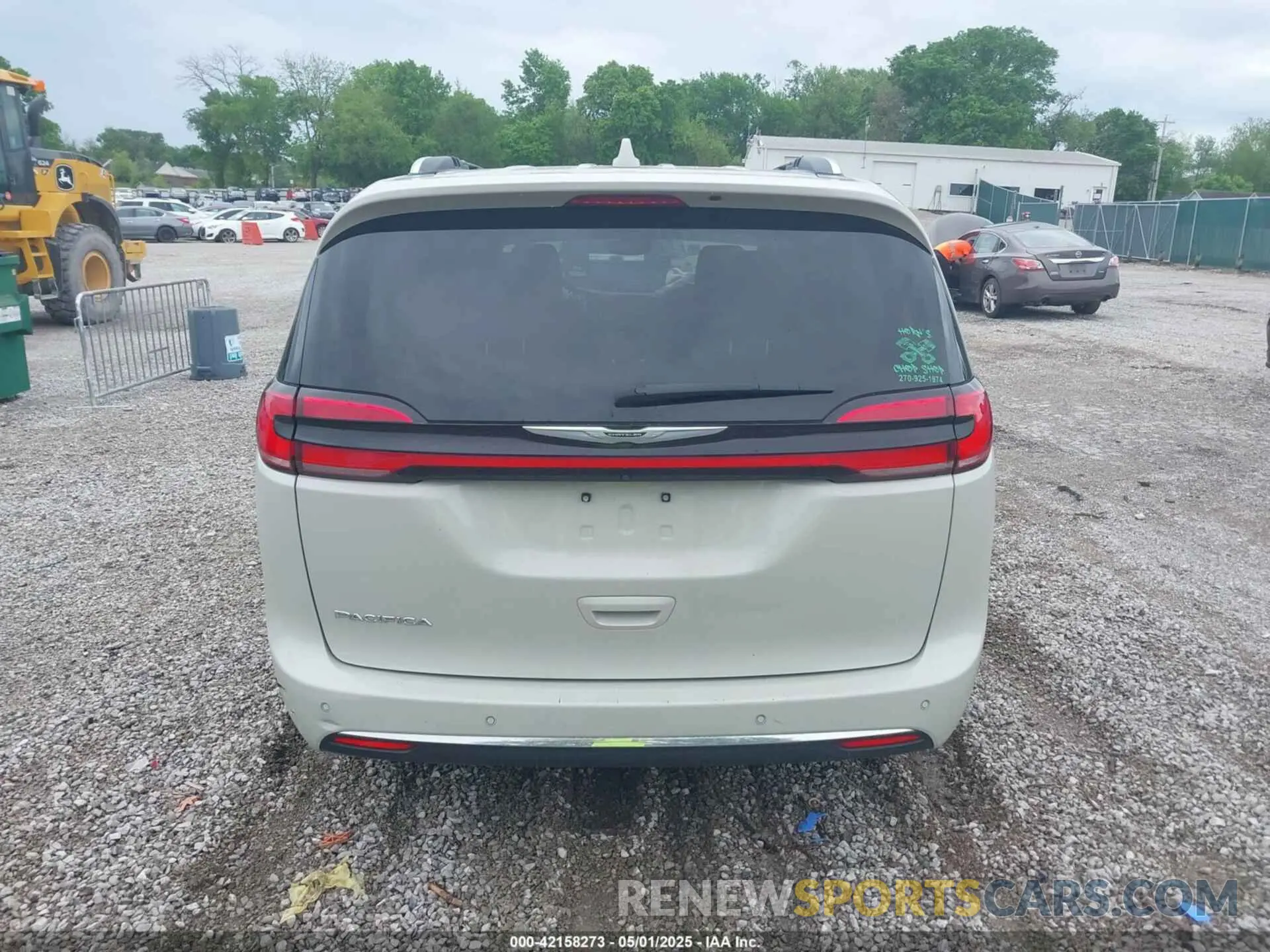 16 Photograph of a damaged car 2C4RC1BG8MR590961 CHRYSLER PACIFICA 2021