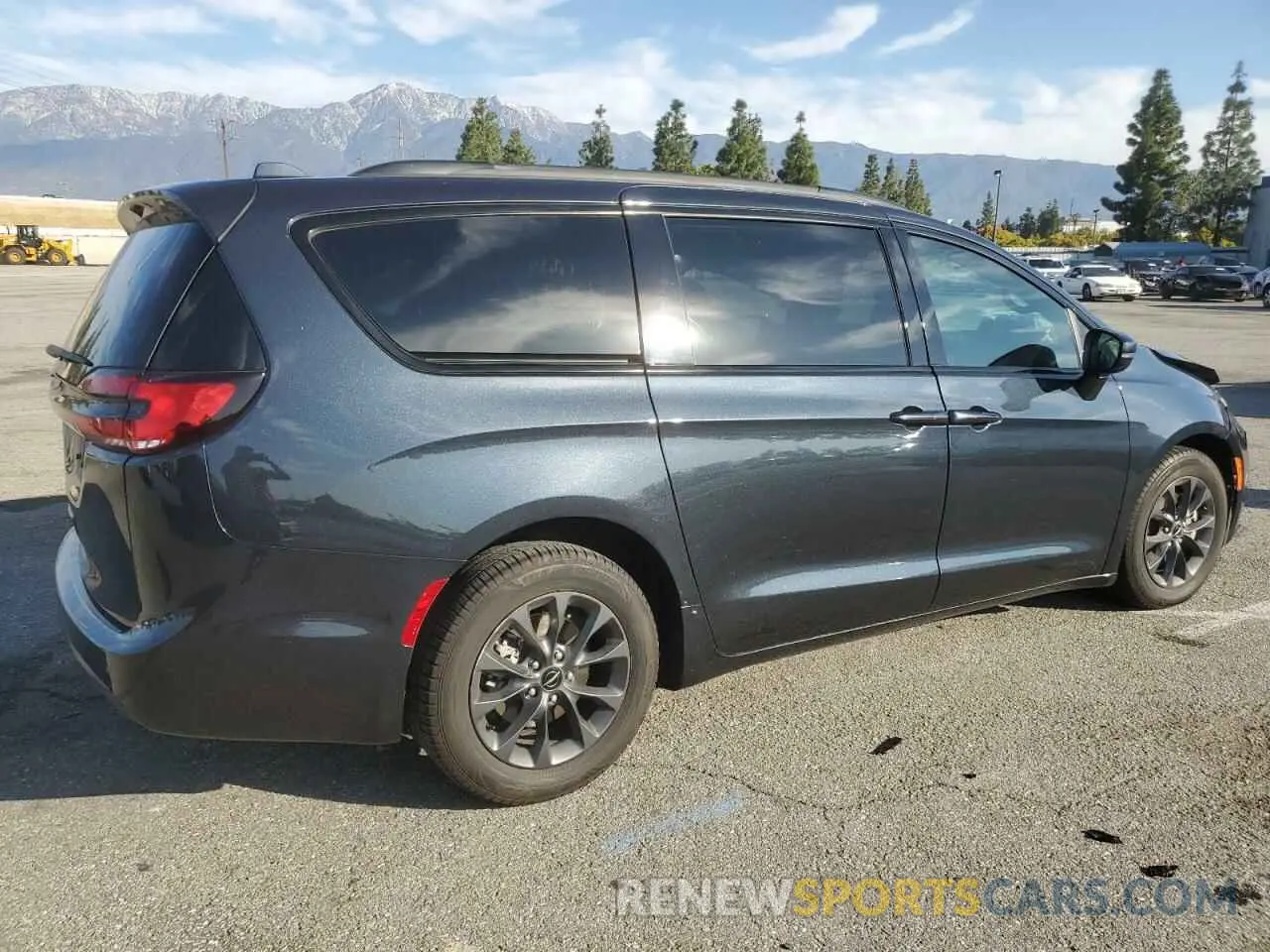 3 Photograph of a damaged car 2C4RC1BG9MR534916 CHRYSLER PACIFICA 2021