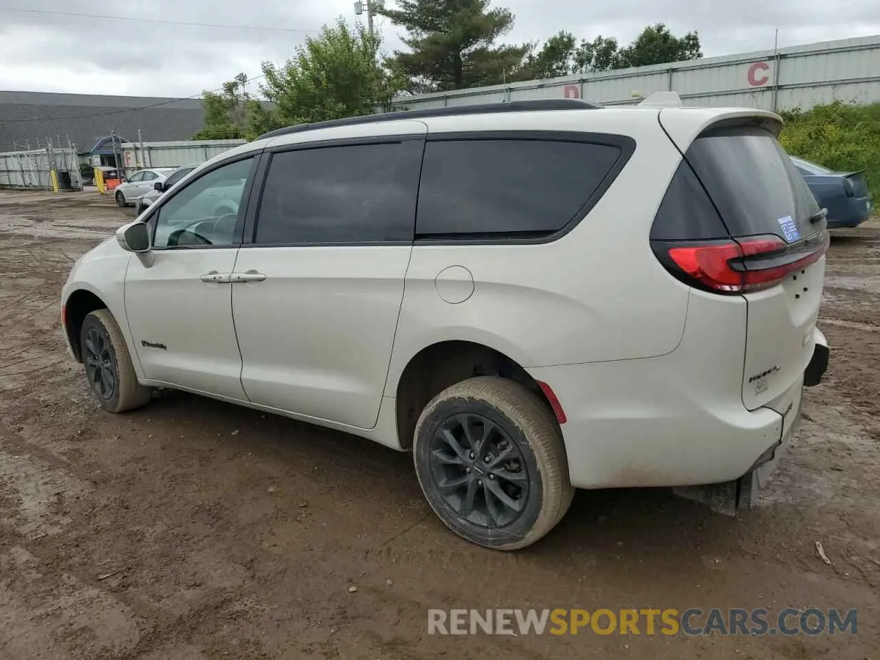 2 Photograph of a damaged car 2C4RC1BG9MR578138 CHRYSLER PACIFICA 2021