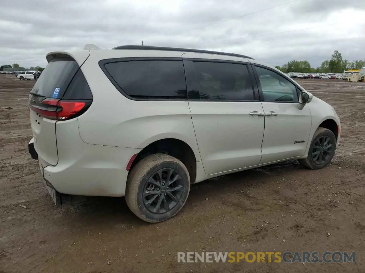 3 Photograph of a damaged car 2C4RC1BG9MR578138 CHRYSLER PACIFICA 2021