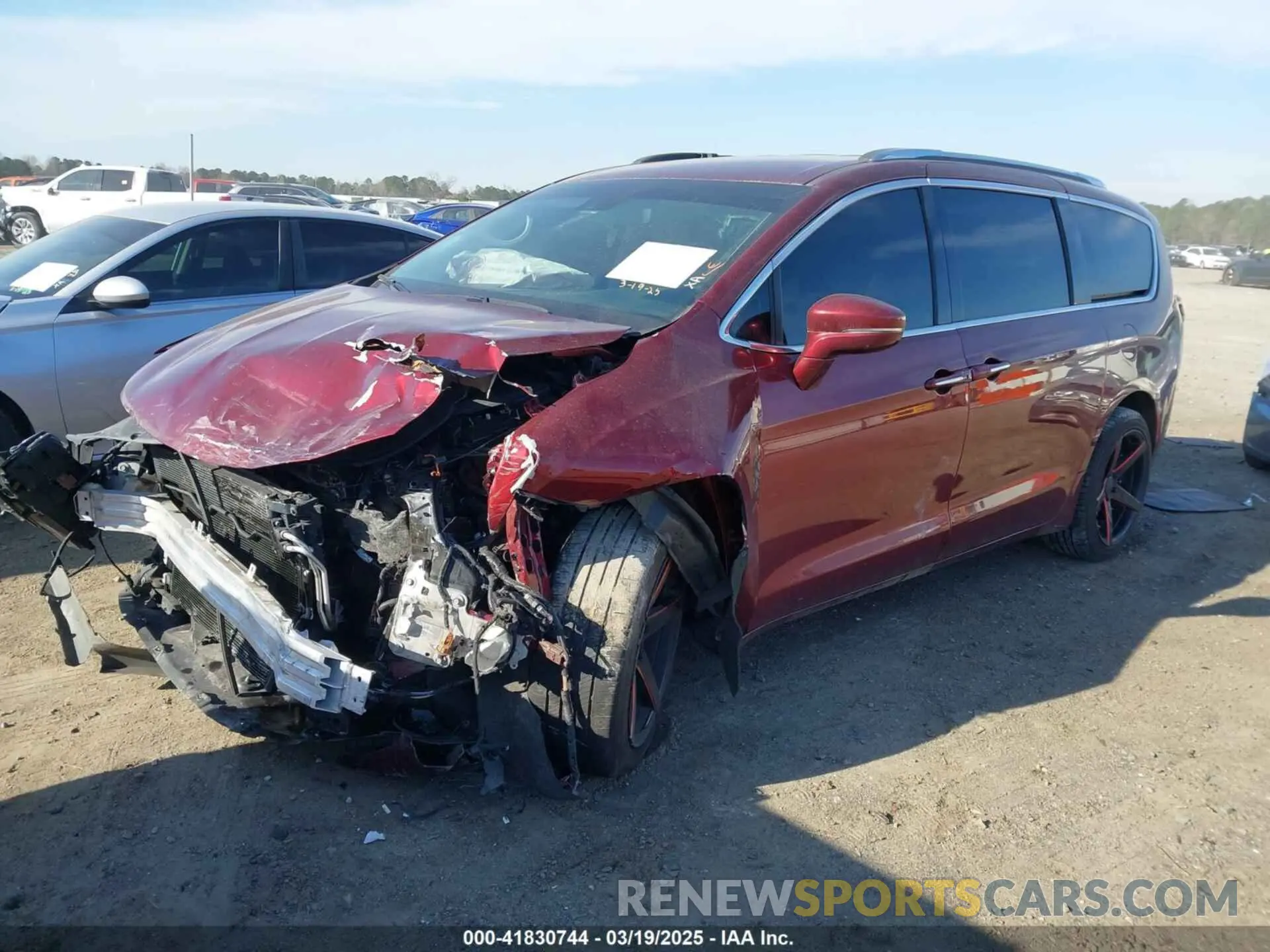 2 Photograph of a damaged car 2C4RC1BG9MR588605 CHRYSLER PACIFICA 2021