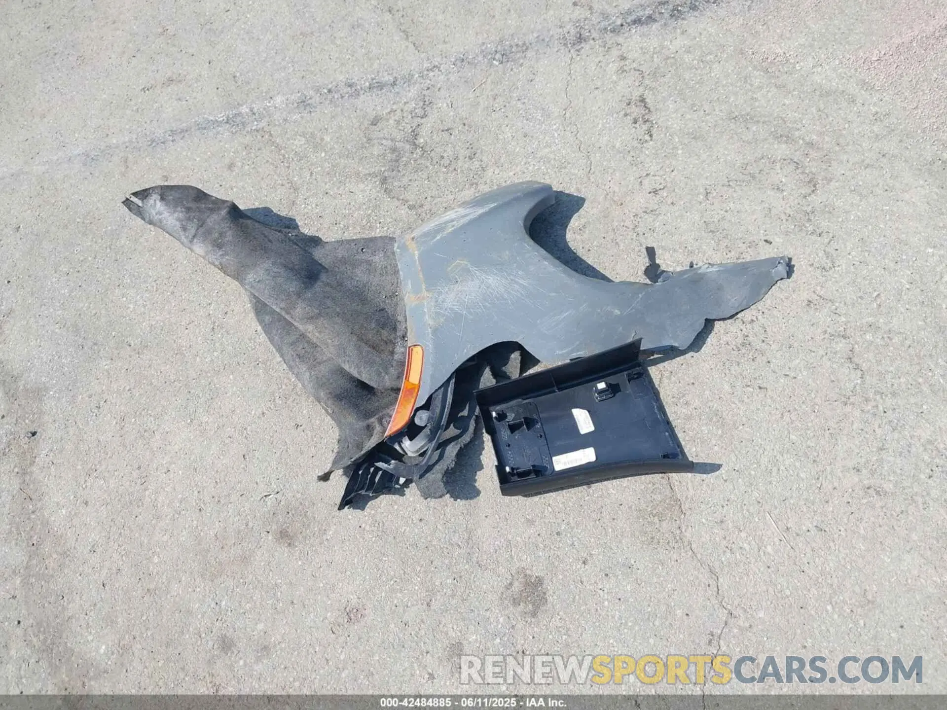 11 Photograph of a damaged car 2C4RC1BG9MR597496 CHRYSLER PACIFICA 2021