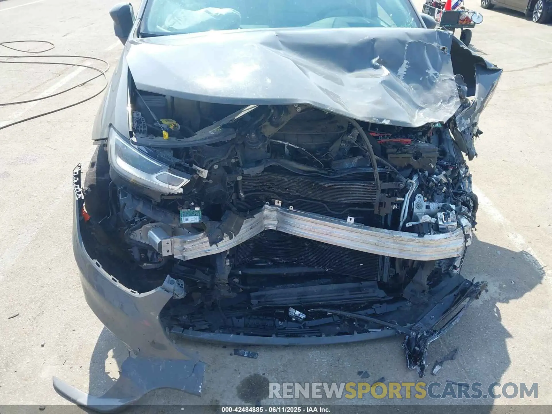 6 Photograph of a damaged car 2C4RC1BG9MR597496 CHRYSLER PACIFICA 2021
