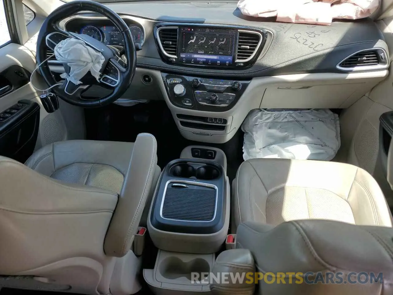 8 Photograph of a damaged car 2C4RC1BGXMR515940 CHRYSLER PACIFICA 2021