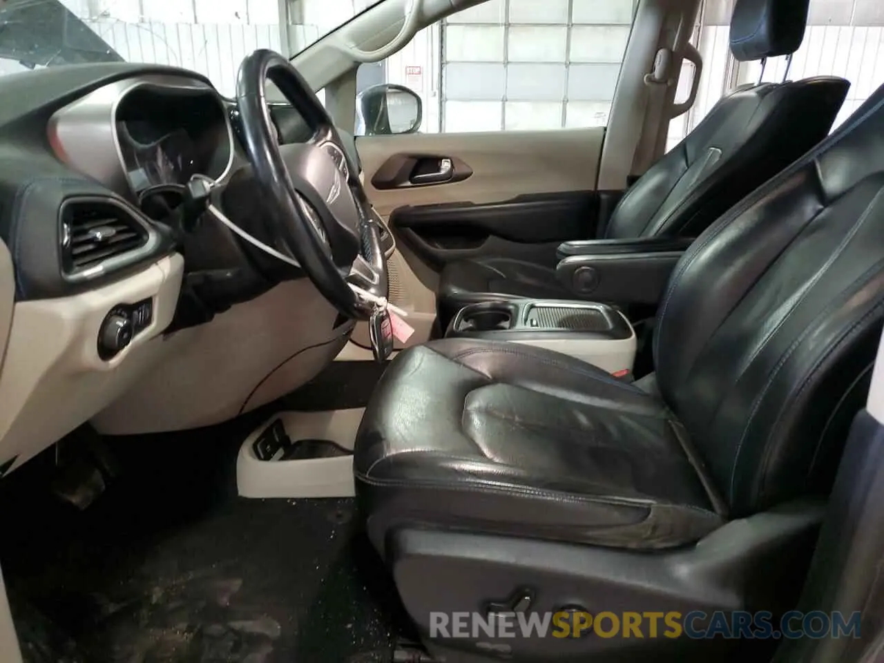 7 Photograph of a damaged car 2C4RC1BGXMR588001 CHRYSLER PACIFICA 2021