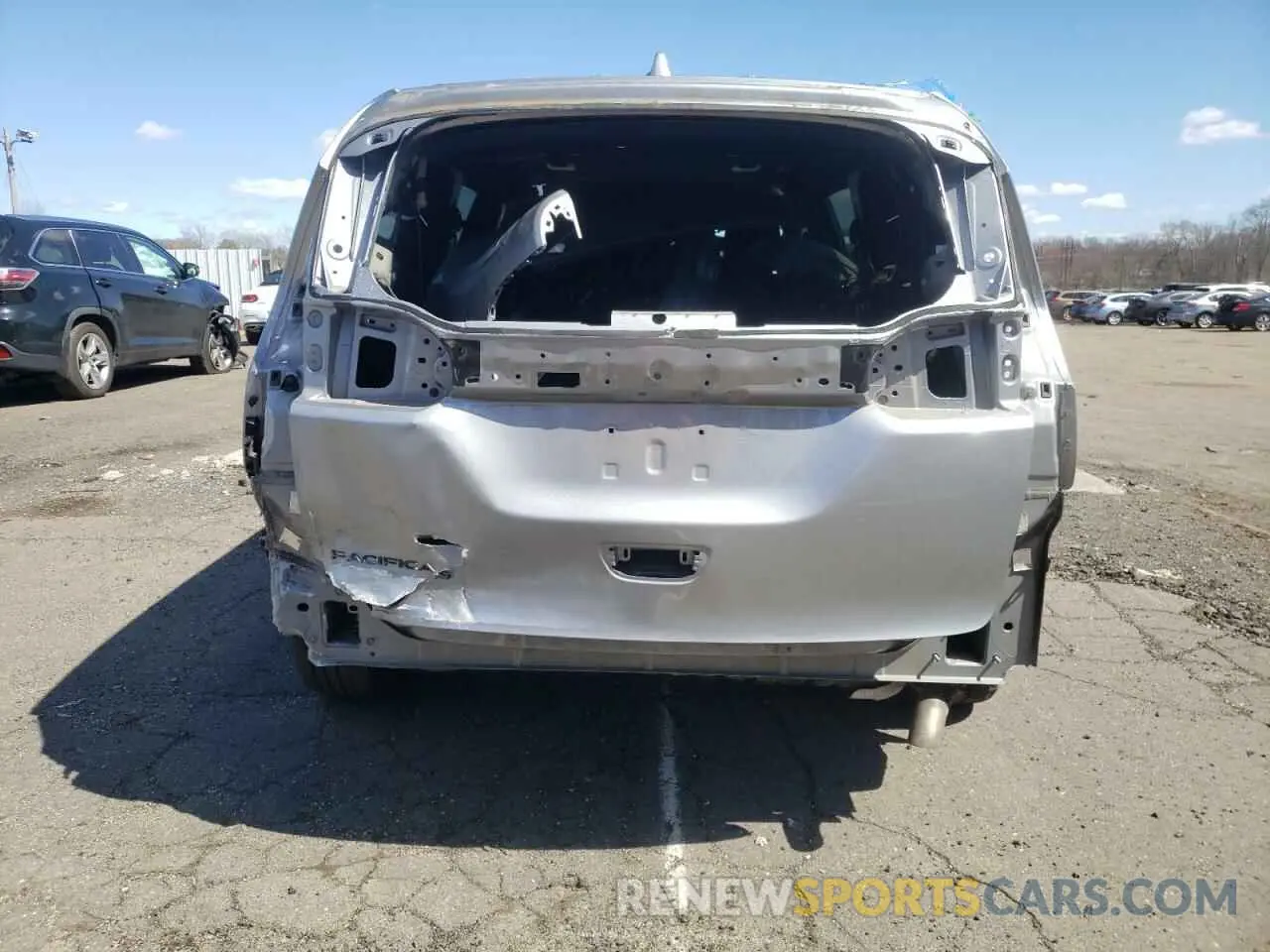 6 Photograph of a damaged car 2C4RC1BGXMR591268 CHRYSLER PACIFICA 2021