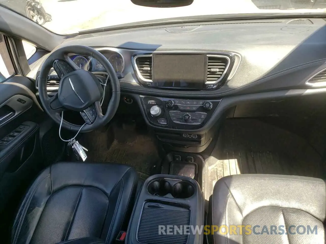 8 Photograph of a damaged car 2C4RC1BGXMR591268 CHRYSLER PACIFICA 2021