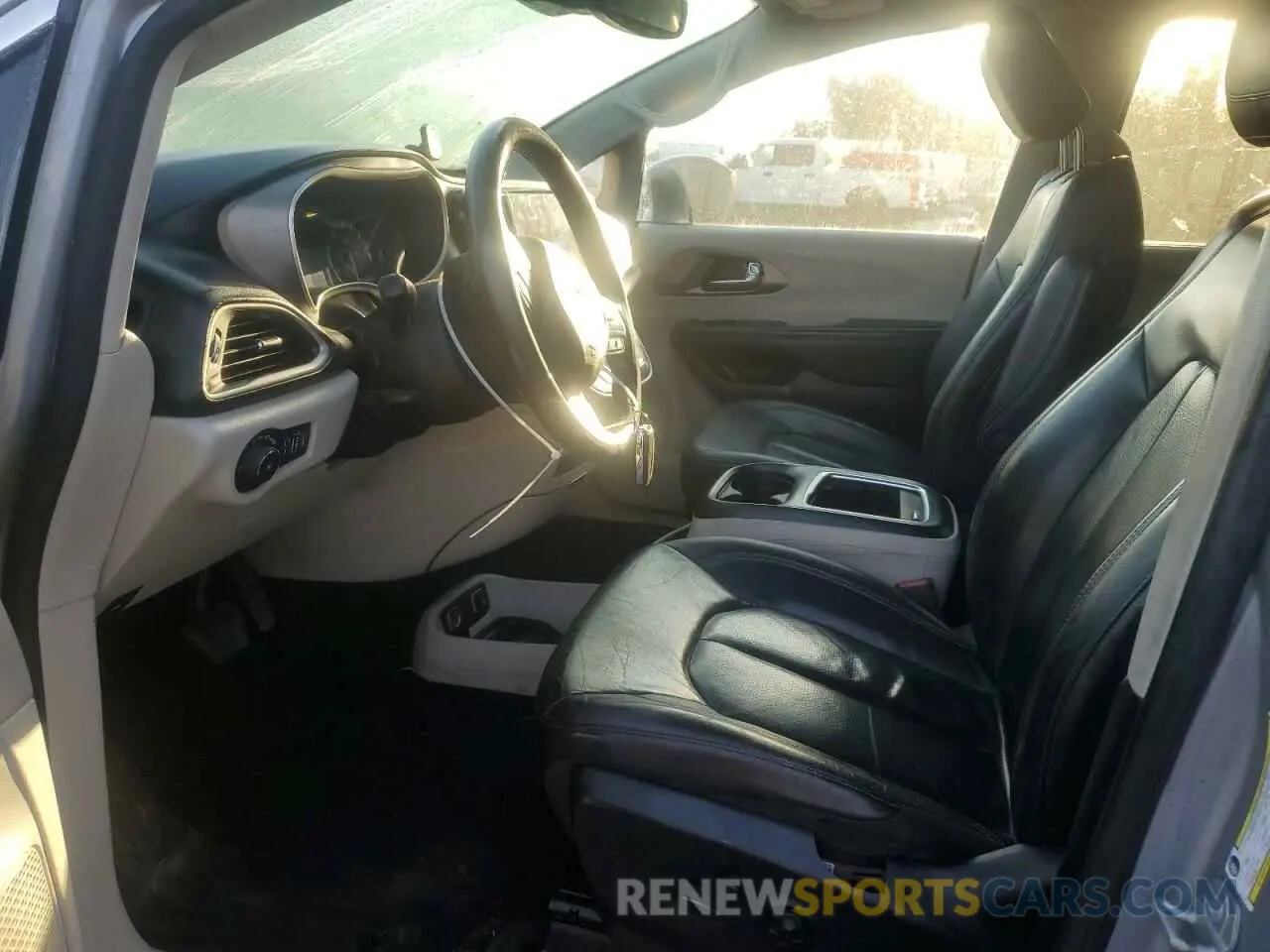 7 Photograph of a damaged car 2C4RC1BGXMR592176 CHRYSLER PACIFICA 2021