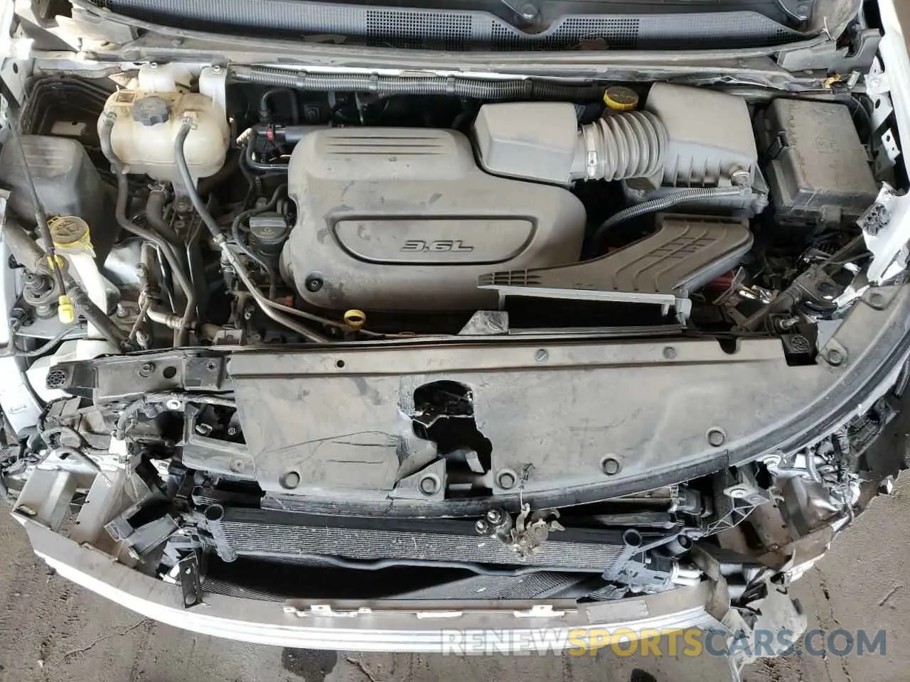 14 Photograph of a damaged car 2C4RC1FG0MR548231 CHRYSLER PACIFICA 2021