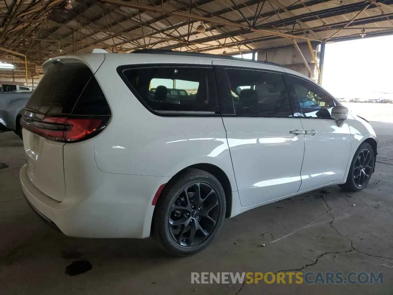 3 Photograph of a damaged car 2C4RC1FG0MR548231 CHRYSLER PACIFICA 2021