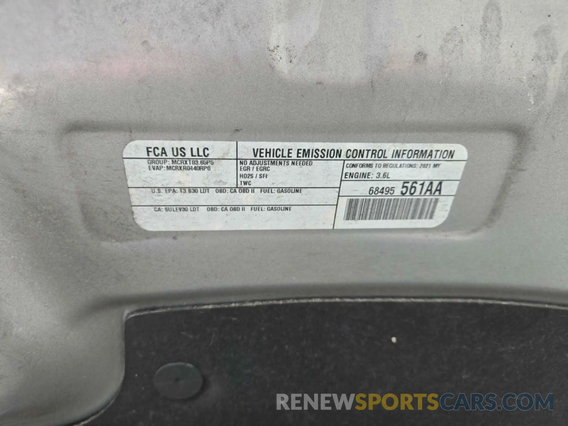 24 Photograph of a damaged car 2C4RC1FG2MR515084 CHRYSLER PACIFICA 2021