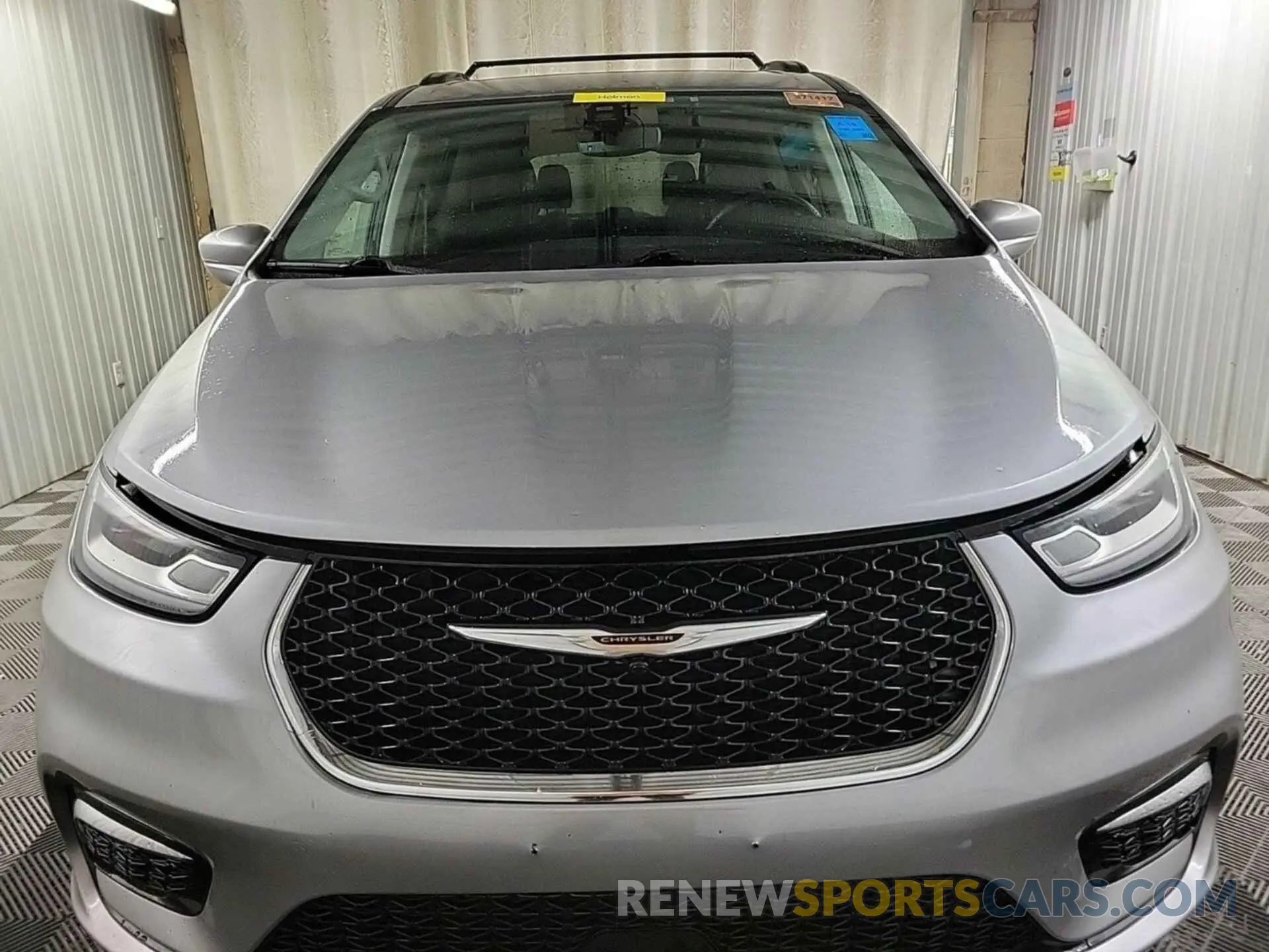 27 Photograph of a damaged car 2C4RC1FG2MR515084 CHRYSLER PACIFICA 2021