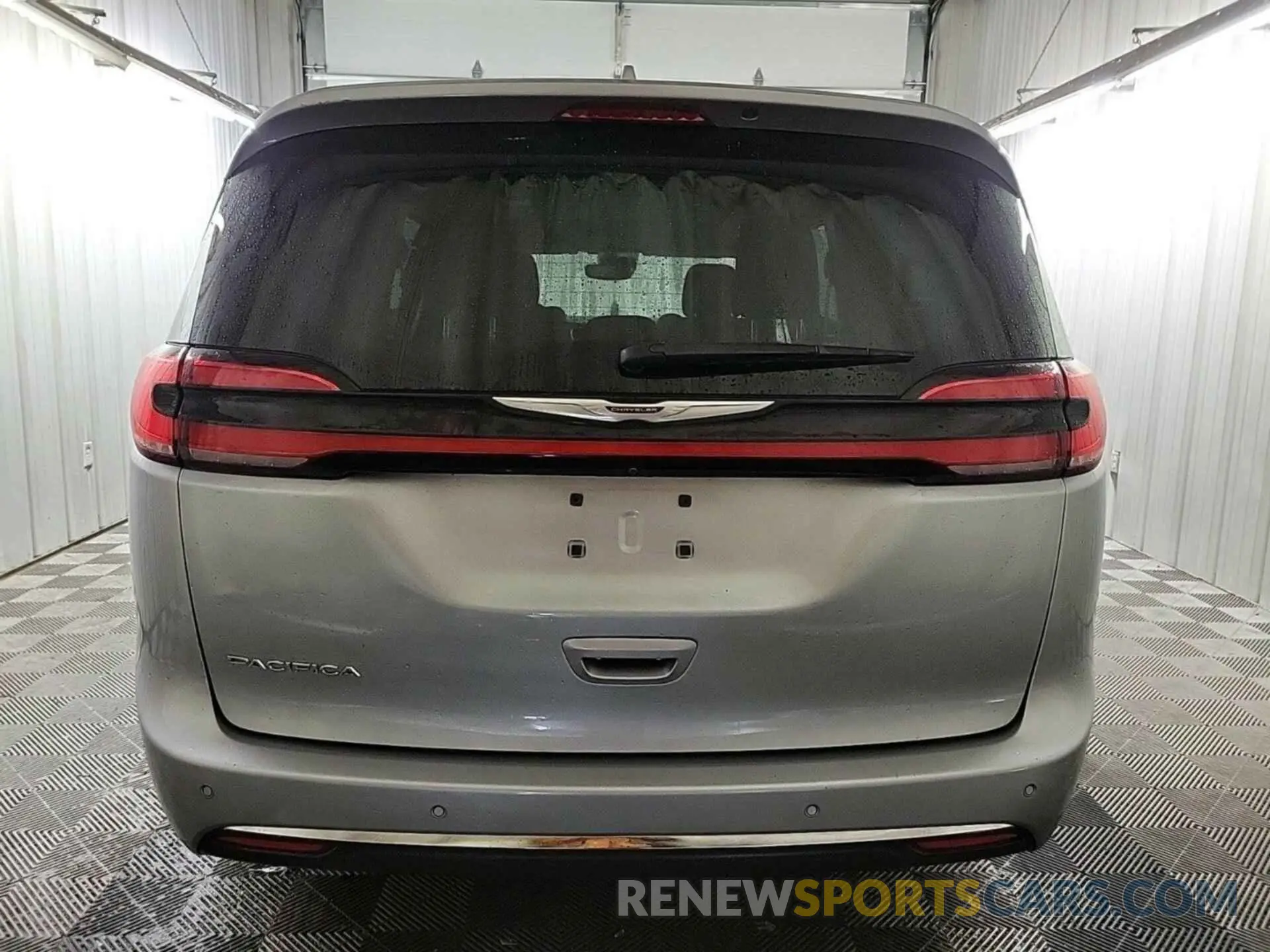 29 Photograph of a damaged car 2C4RC1FG2MR515084 CHRYSLER PACIFICA 2021