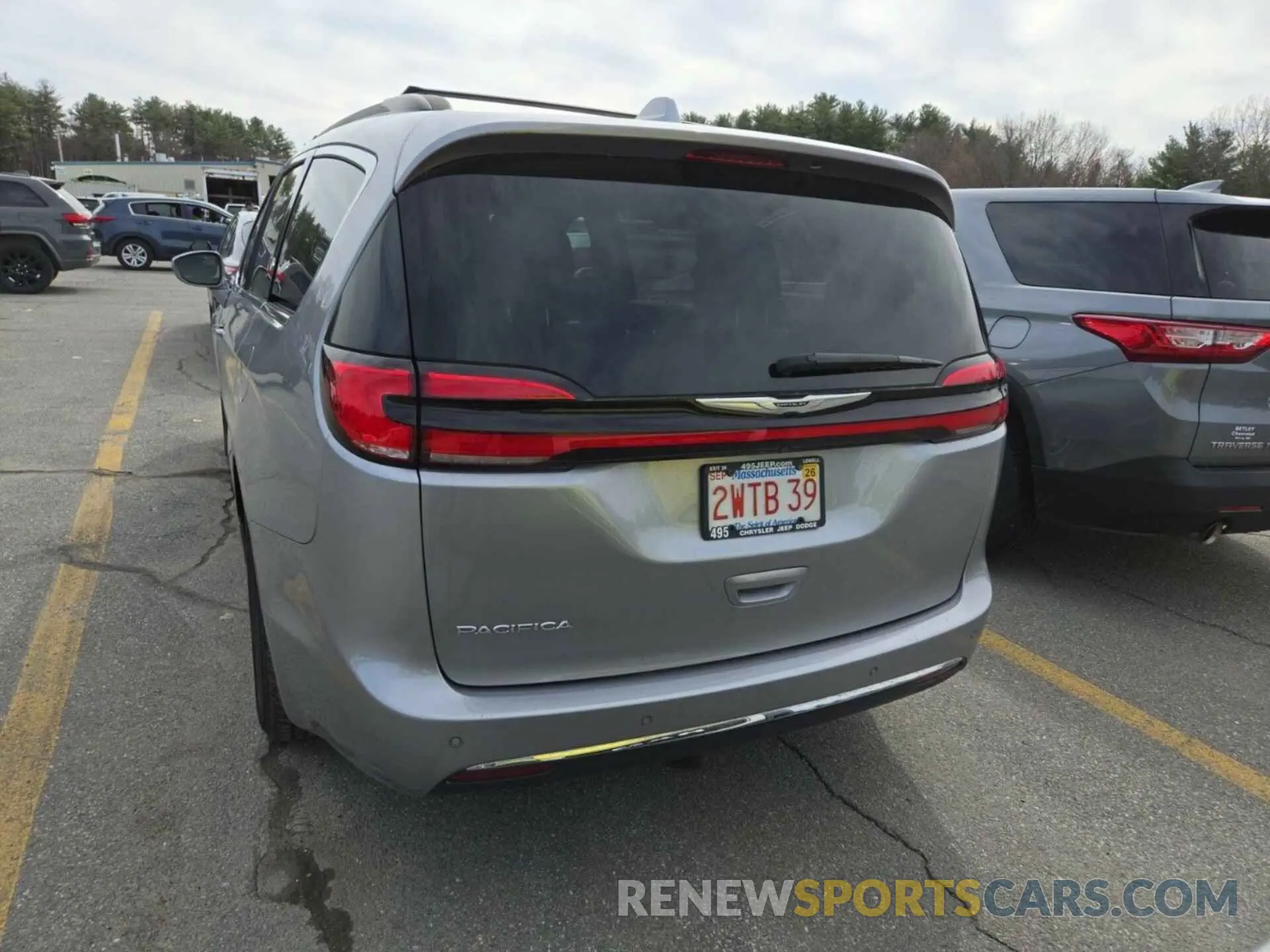 5 Photograph of a damaged car 2C4RC1FG2MR515084 CHRYSLER PACIFICA 2021