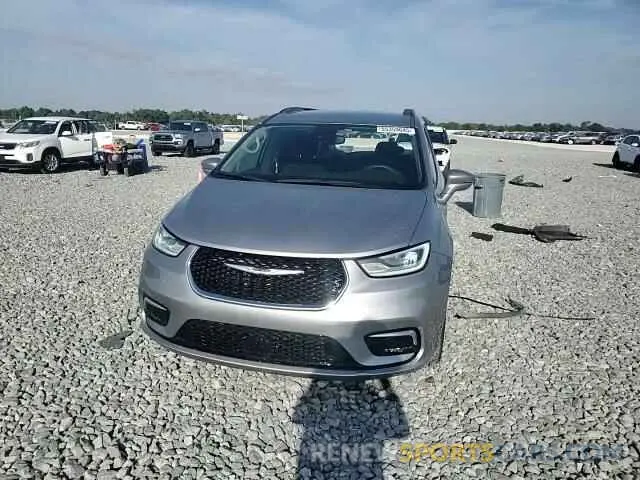 14 Photograph of a damaged car 2C4RC1FG2MR529230 CHRYSLER PACIFICA 2021