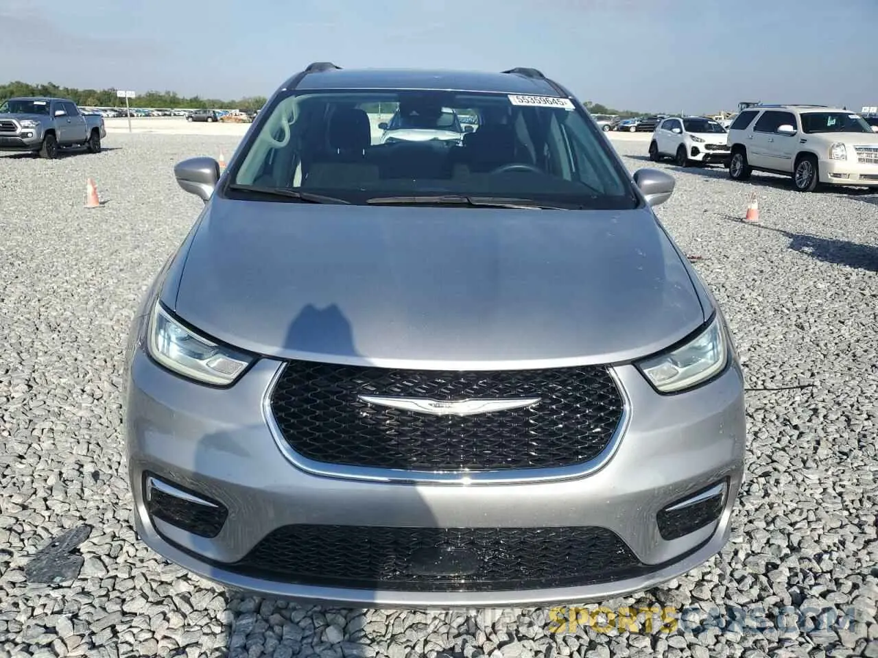 5 Photograph of a damaged car 2C4RC1FG2MR529230 CHRYSLER PACIFICA 2021