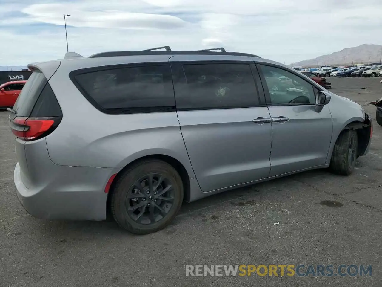 3 Photograph of a damaged car 2C4RC1FG4MR593043 CHRYSLER PACIFICA 2021