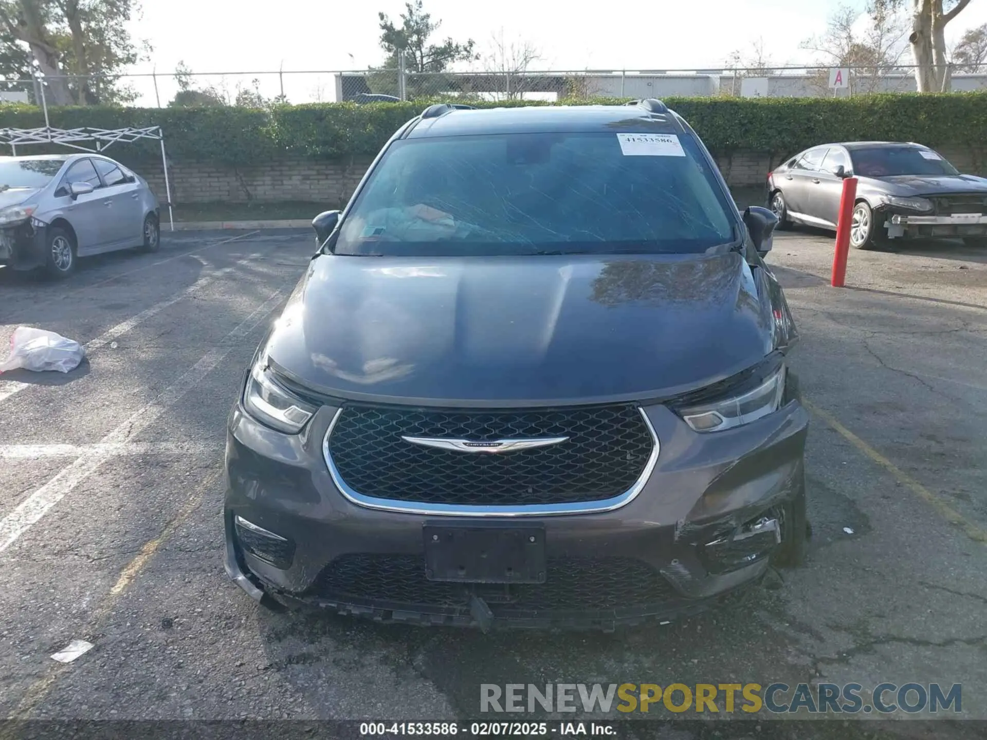 12 Photograph of a damaged car 2C4RC1FG5MR519453 CHRYSLER PACIFICA 2021