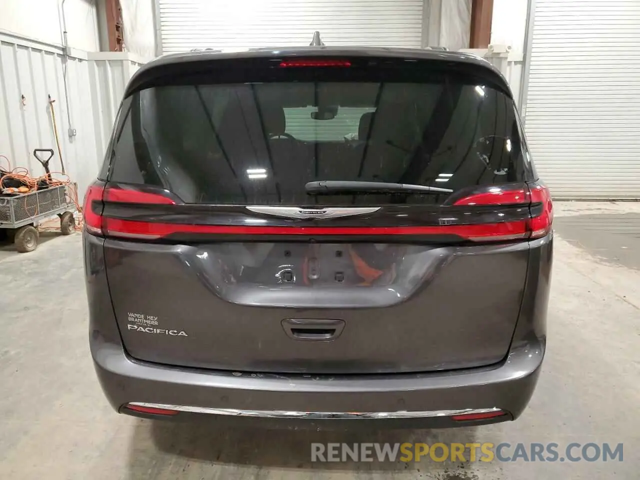 6 Photograph of a damaged car 2C4RC1FG6MR561713 CHRYSLER PACIFICA 2021