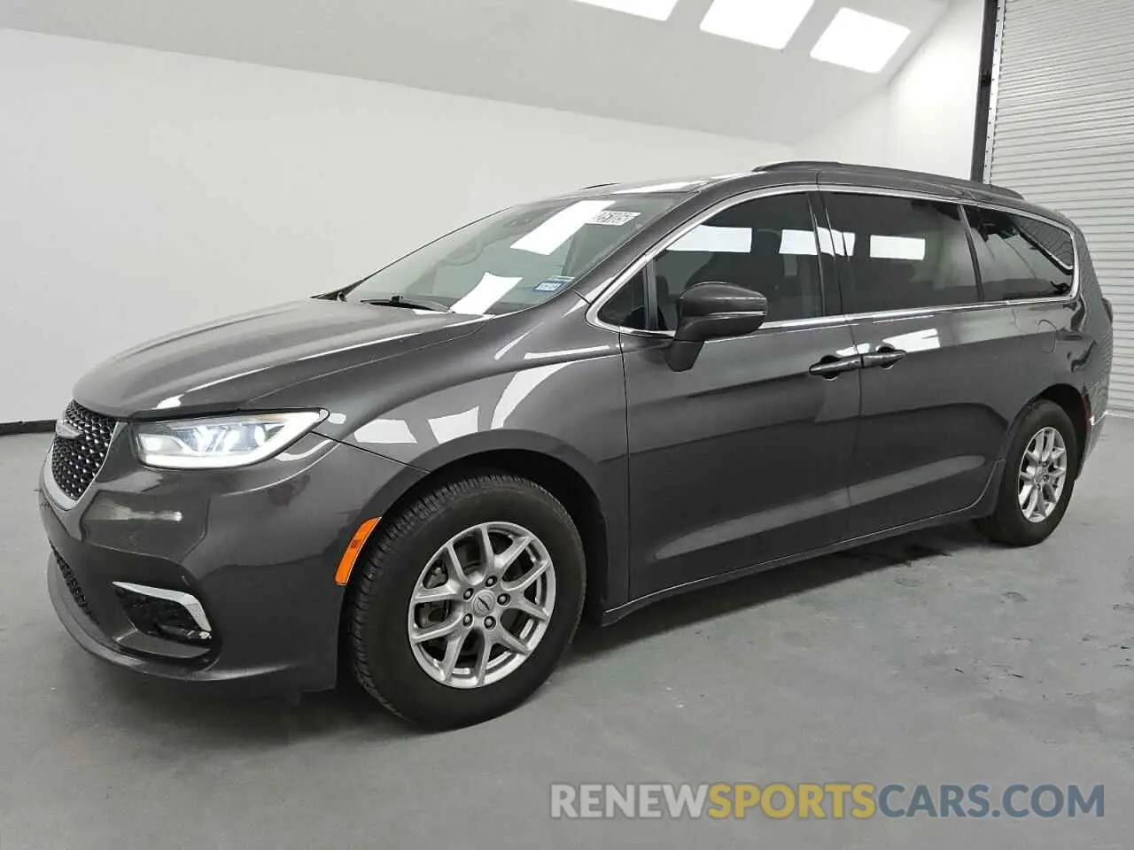 1 Photograph of a damaged car 2C4RC1FG6MR587566 CHRYSLER PACIFICA 2021
