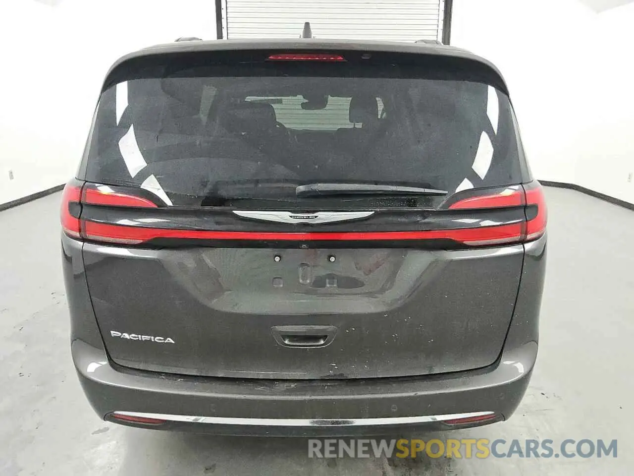 6 Photograph of a damaged car 2C4RC1FG6MR587566 CHRYSLER PACIFICA 2021