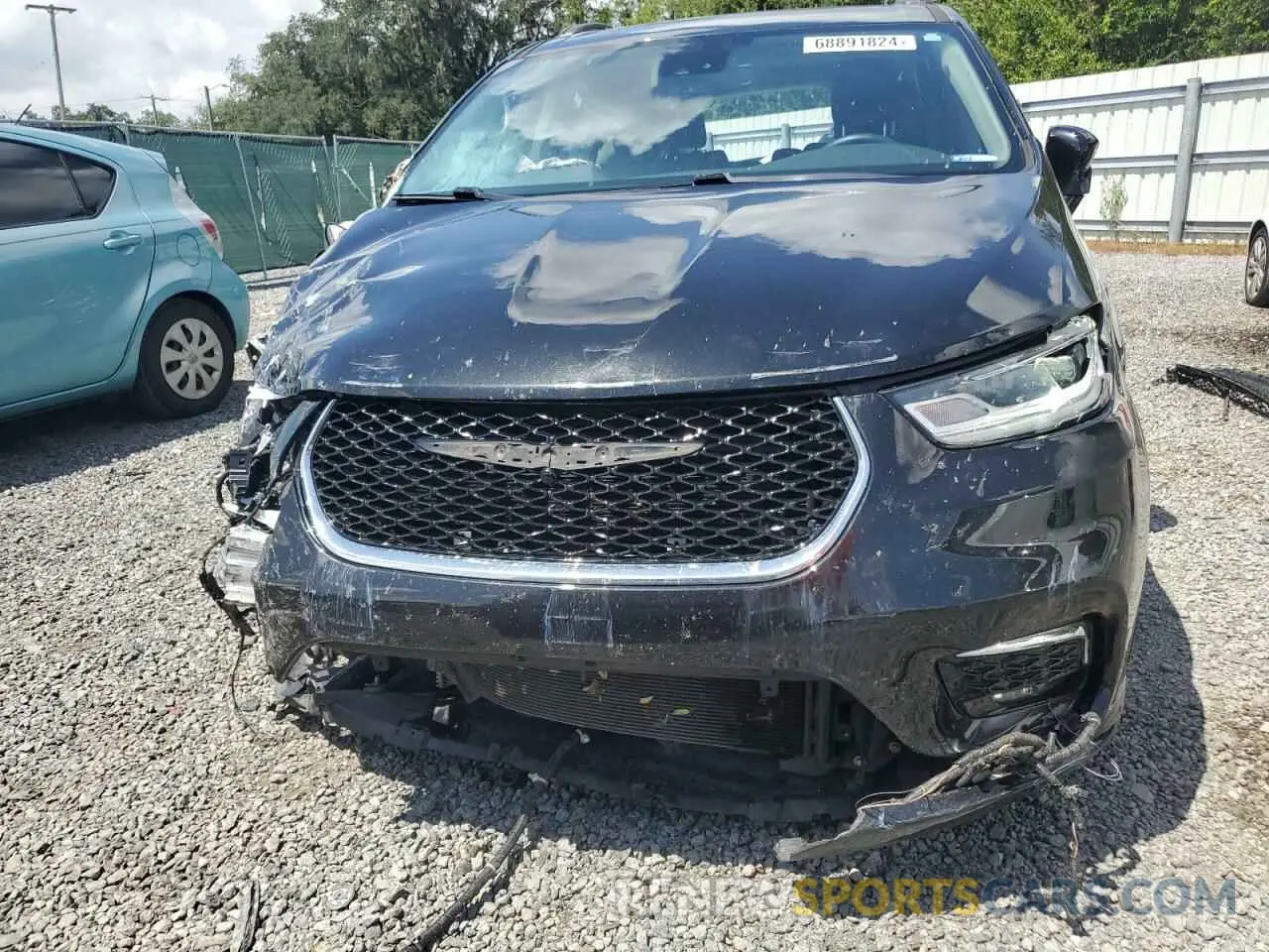 5 Photograph of a damaged car 2C4RC1FG8MR535372 CHRYSLER PACIFICA 2021