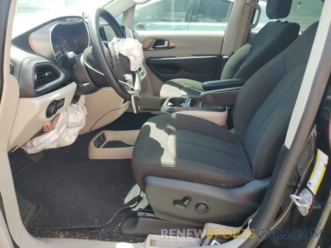 7 Photograph of a damaged car 2C4RC1FG8MR535372 CHRYSLER PACIFICA 2021