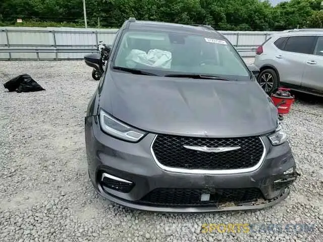15 Photograph of a damaged car 2C4RC1FGXMR550164 CHRYSLER PACIFICA 2021
