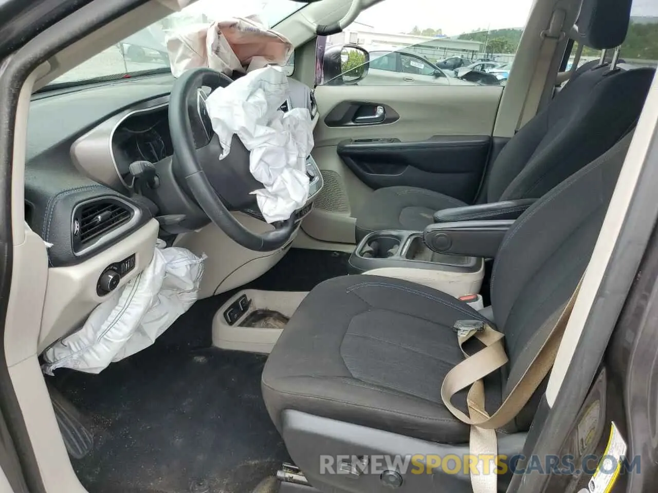 7 Photograph of a damaged car 2C4RC1FGXMR550164 CHRYSLER PACIFICA 2021