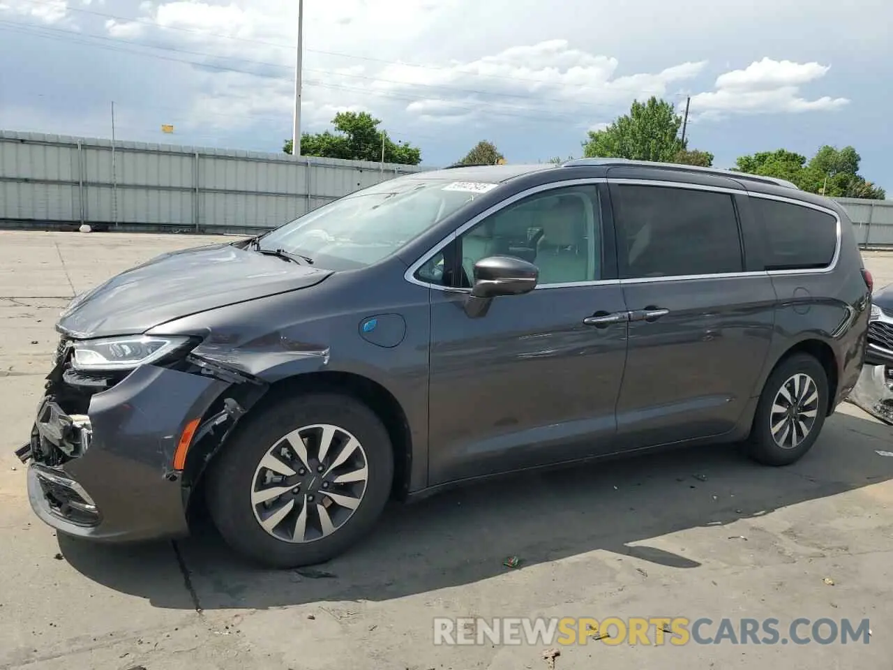 1 Photograph of a damaged car 2C4RC1L70MR599183 CHRYSLER PACIFICA 2021