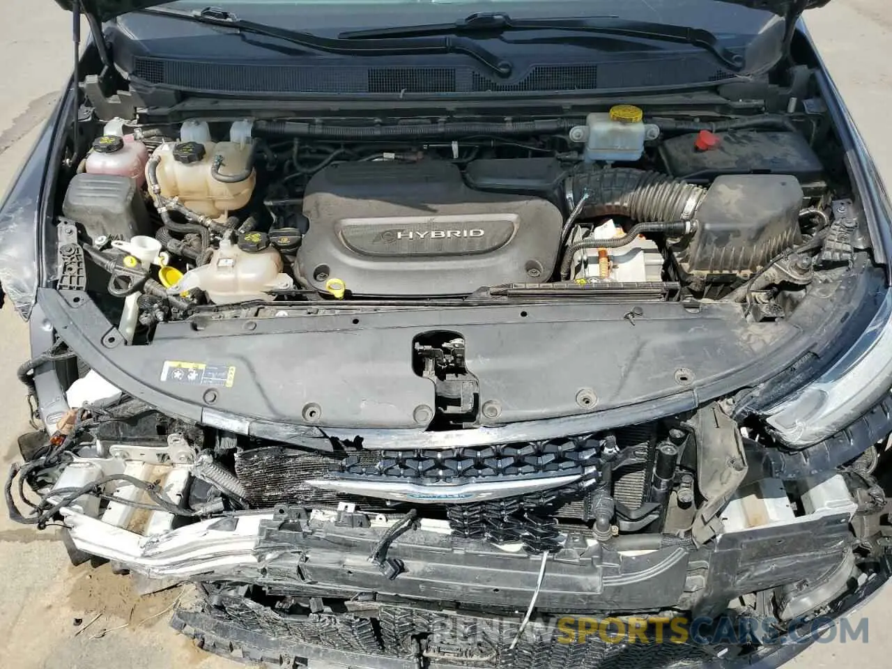 12 Photograph of a damaged car 2C4RC1L70MR599183 CHRYSLER PACIFICA 2021