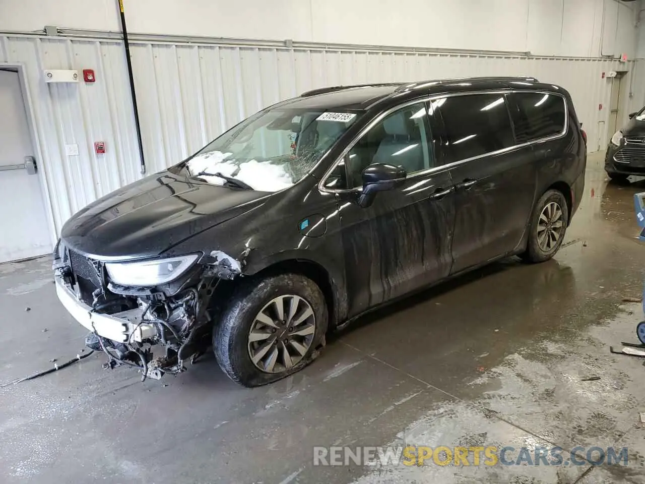 1 Photograph of a damaged car 2C4RC1L72MR577010 CHRYSLER PACIFICA 2021