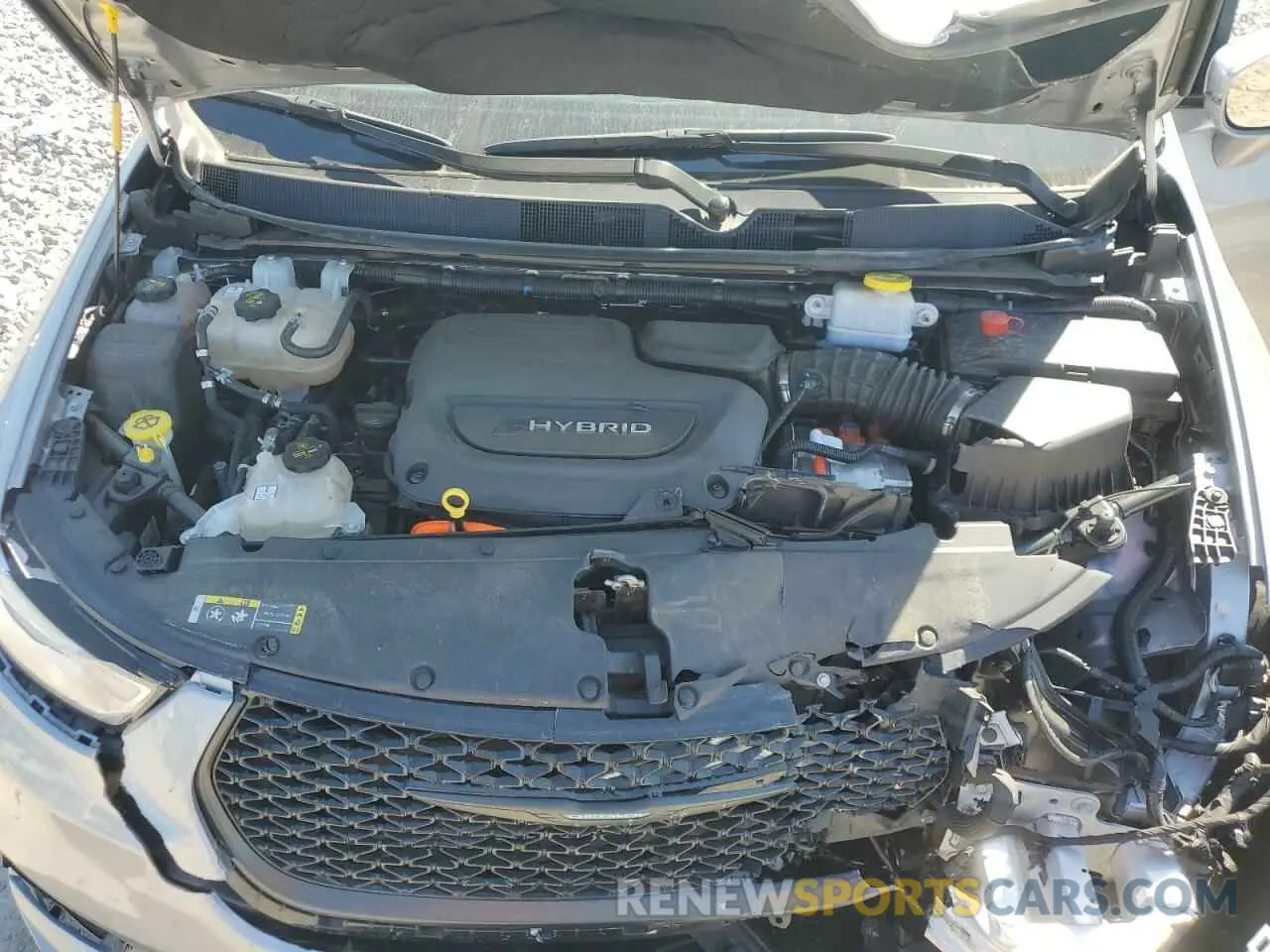 14 Photograph of a damaged car 2C4RC1L74MR529704 CHRYSLER PACIFICA 2021