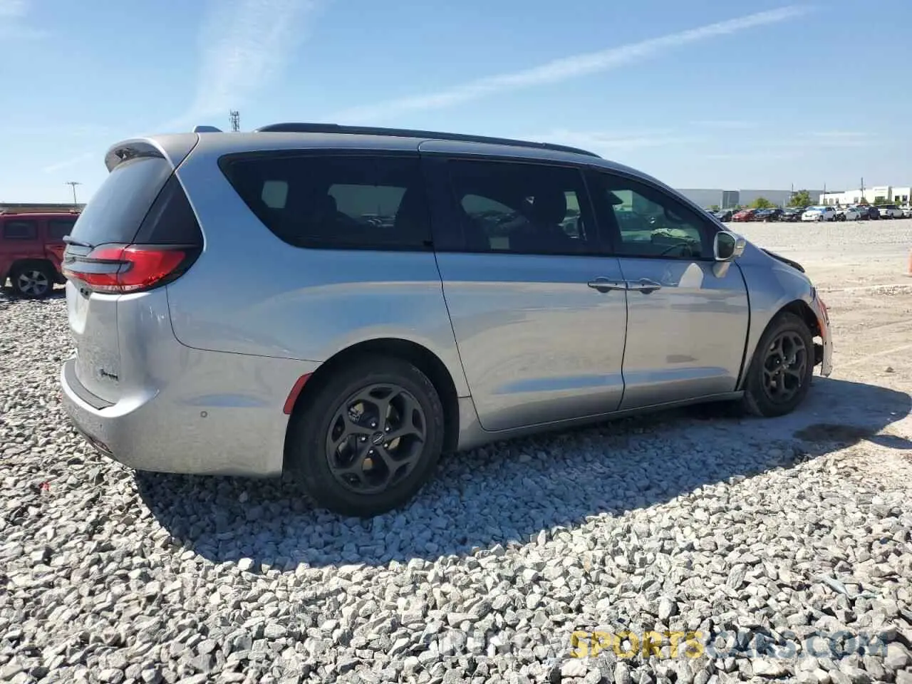 3 Photograph of a damaged car 2C4RC1L74MR529704 CHRYSLER PACIFICA 2021
