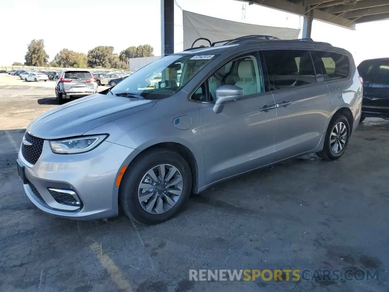 1 Photograph of a damaged car 2C4RC1L7XMR593911 CHRYSLER PACIFICA 2021