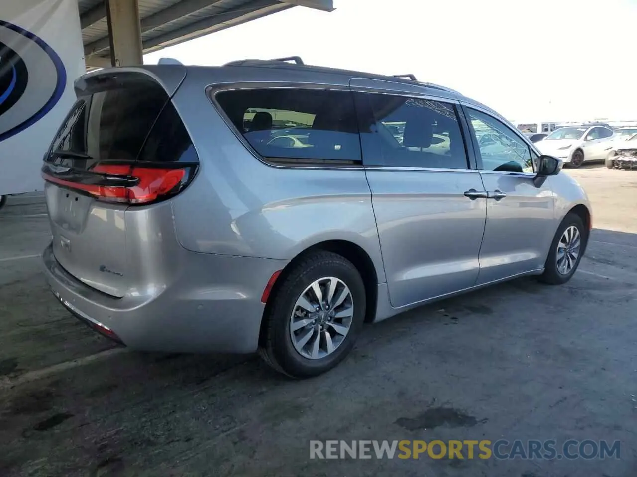3 Photograph of a damaged car 2C4RC1L7XMR593911 CHRYSLER PACIFICA 2021