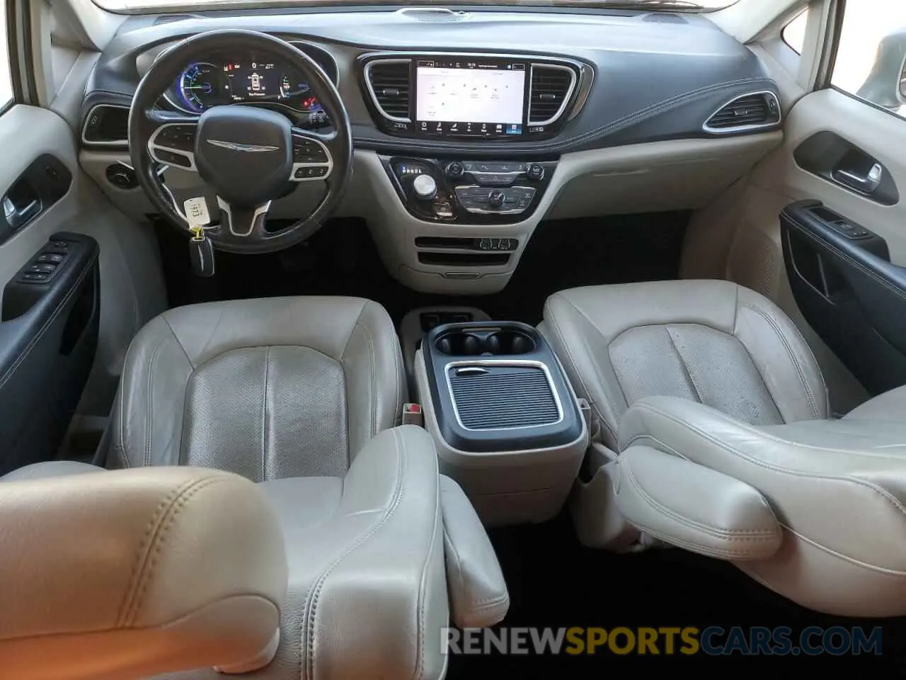 8 Photograph of a damaged car 2C4RC1L7XMR593911 CHRYSLER PACIFICA 2021