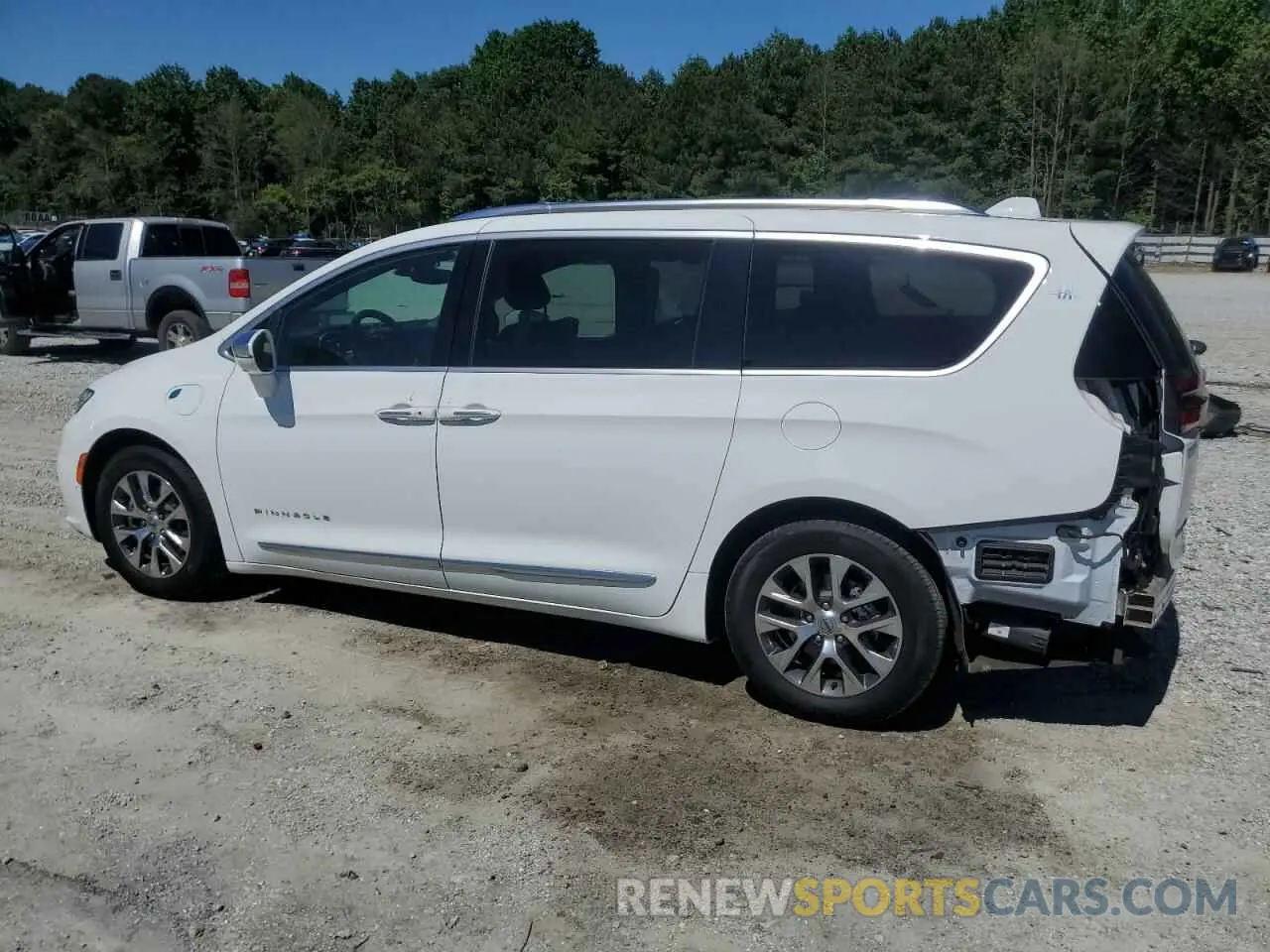 2 Photograph of a damaged car 2C4RC1N71MR500187 CHRYSLER PACIFICA 2021