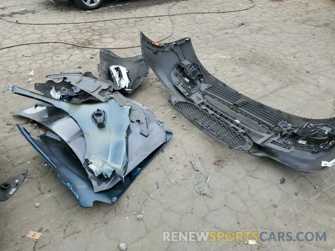 13 Photograph of a damaged car 2C4RC1S70MR557372 CHRYSLER PACIFICA 2021