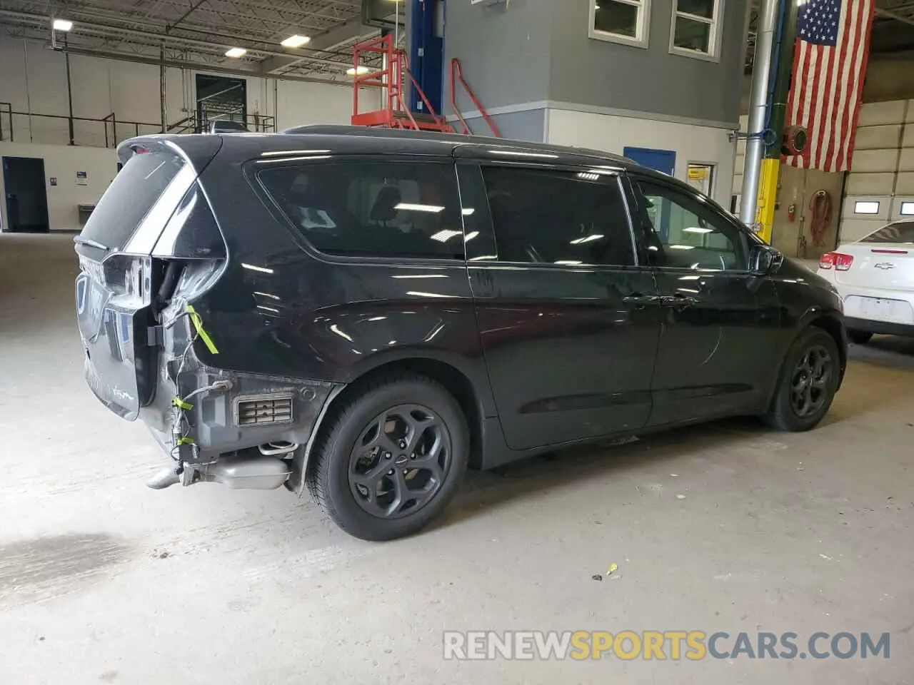 3 Photograph of a damaged car 2C4RC1S73MR572870 CHRYSLER PACIFICA 2021