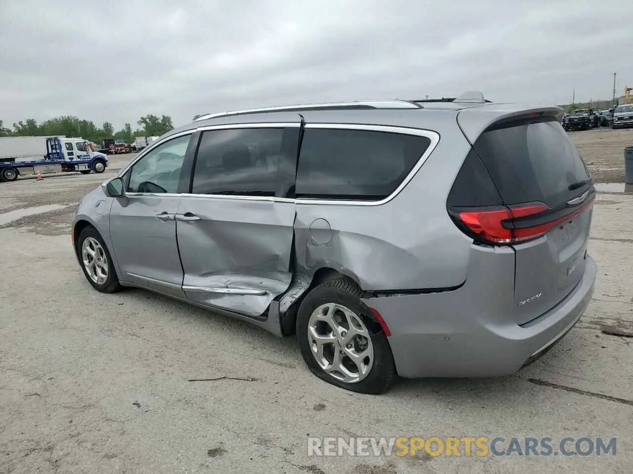 2 Photograph of a damaged car 2C4RC1S76MR518110 CHRYSLER PACIFICA 2021