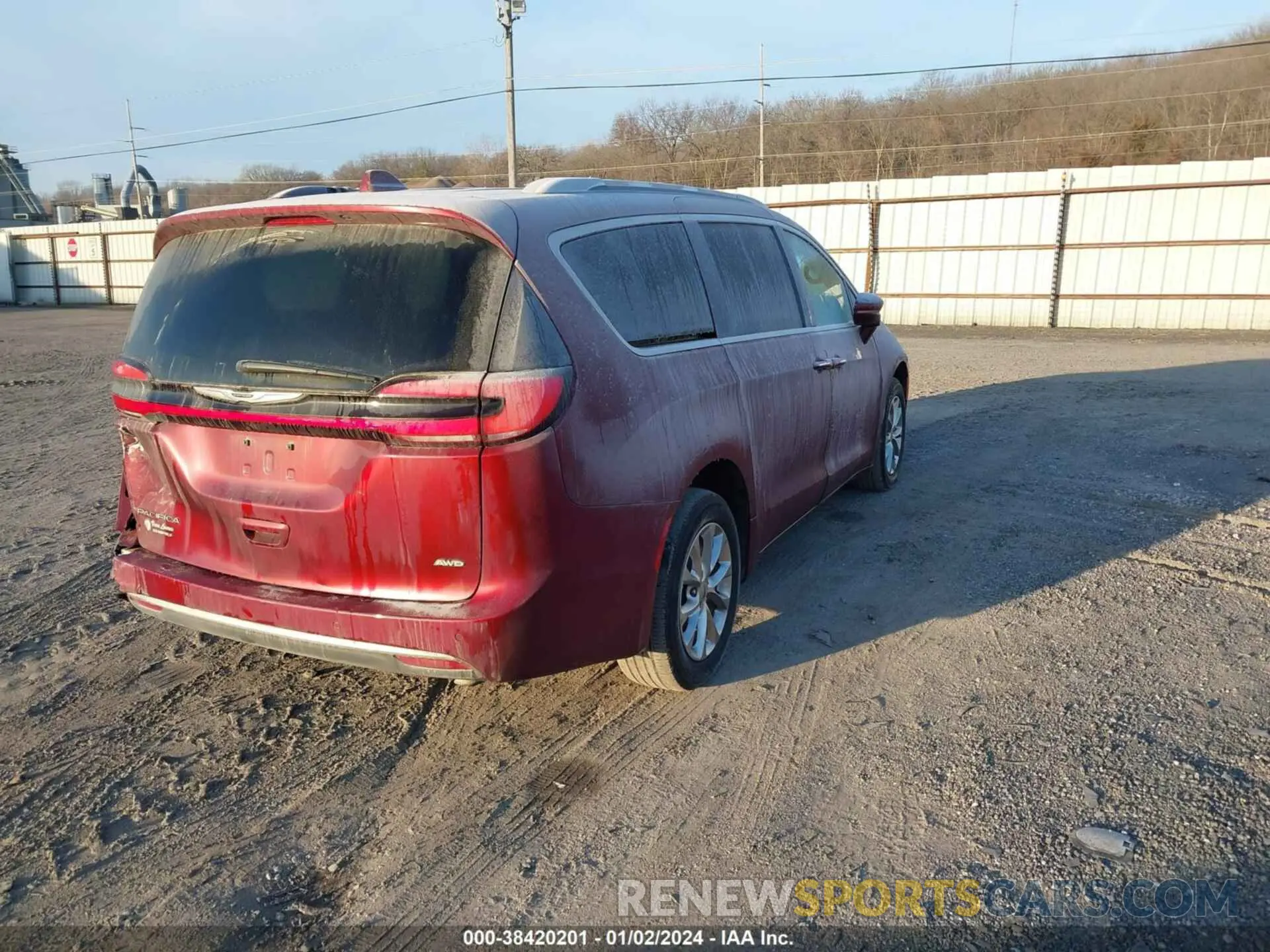 4 Photograph of a damaged car 2C4RC3BG0MR511083 CHRYSLER PACIFICA 2021