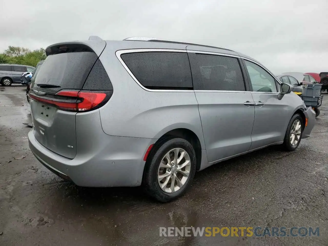 3 Photograph of a damaged car 2C4RC3BG5MR554334 CHRYSLER PACIFICA 2021